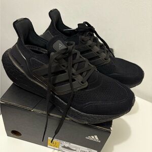 Adidas Ultraboost All Black Running Shoes size 6.5
